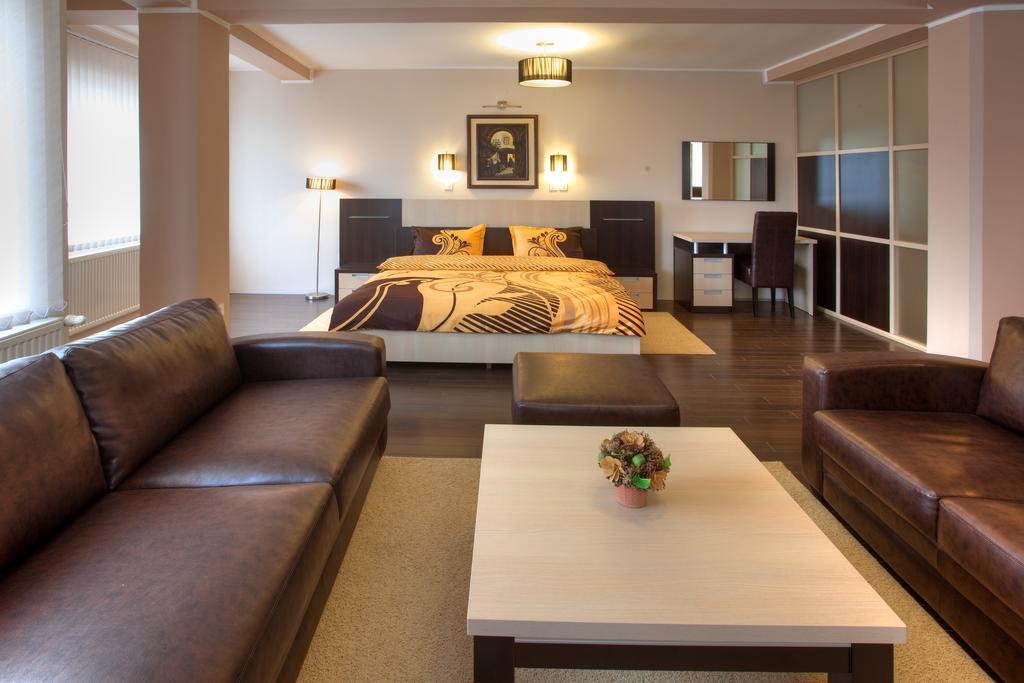 Guesthouse Vitez Вранє Екстер'єр фото